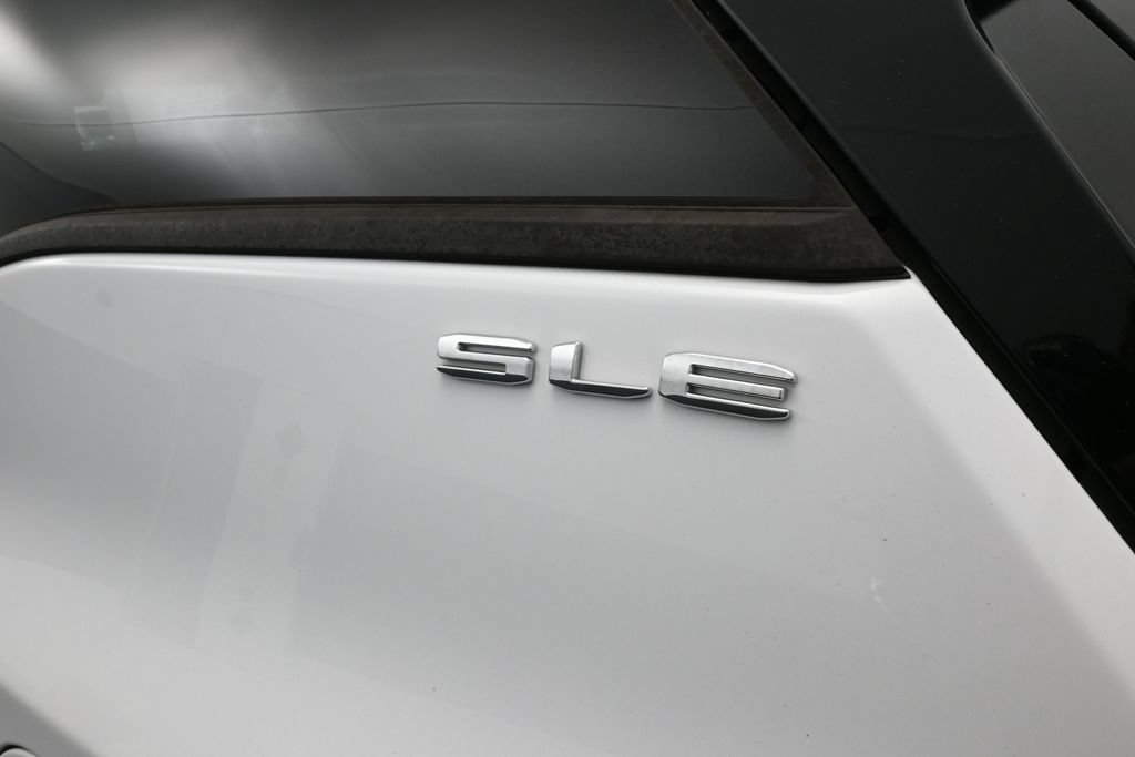 Used 2022 GMC Terrain SLE FWD image 39