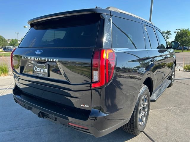 Used 2025 Ford Expedition Active AWD/4WD image 8