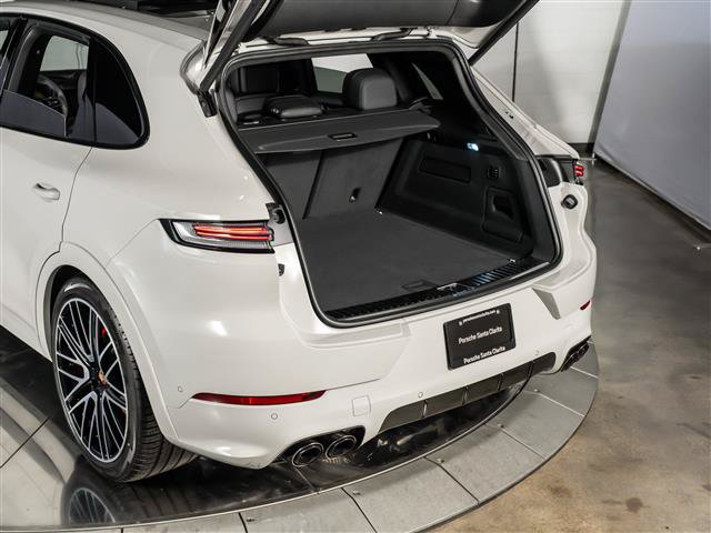New 2026 Porsche Cayenne GTS AWD/4WD image 35