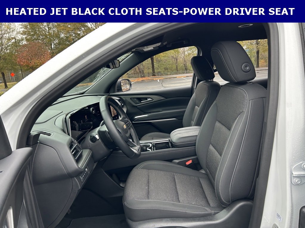 Used 2024 Chevrolet Traverse LT image 4