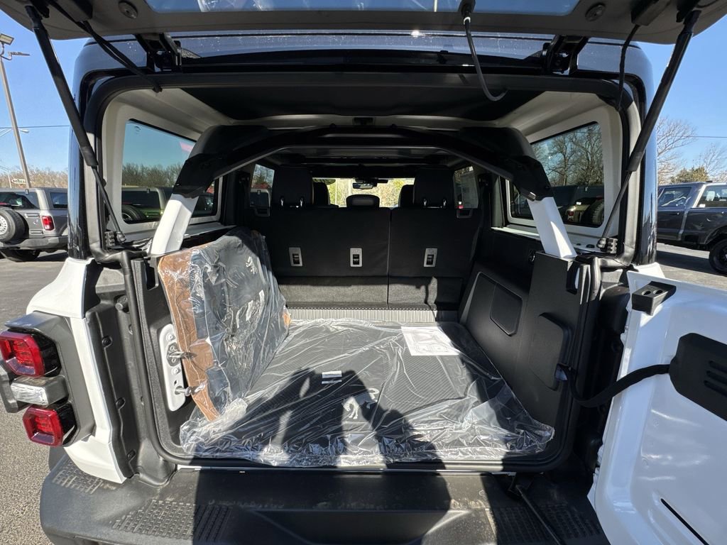 New 2026 Ford Bronco Raptor AWD/4WD image 24