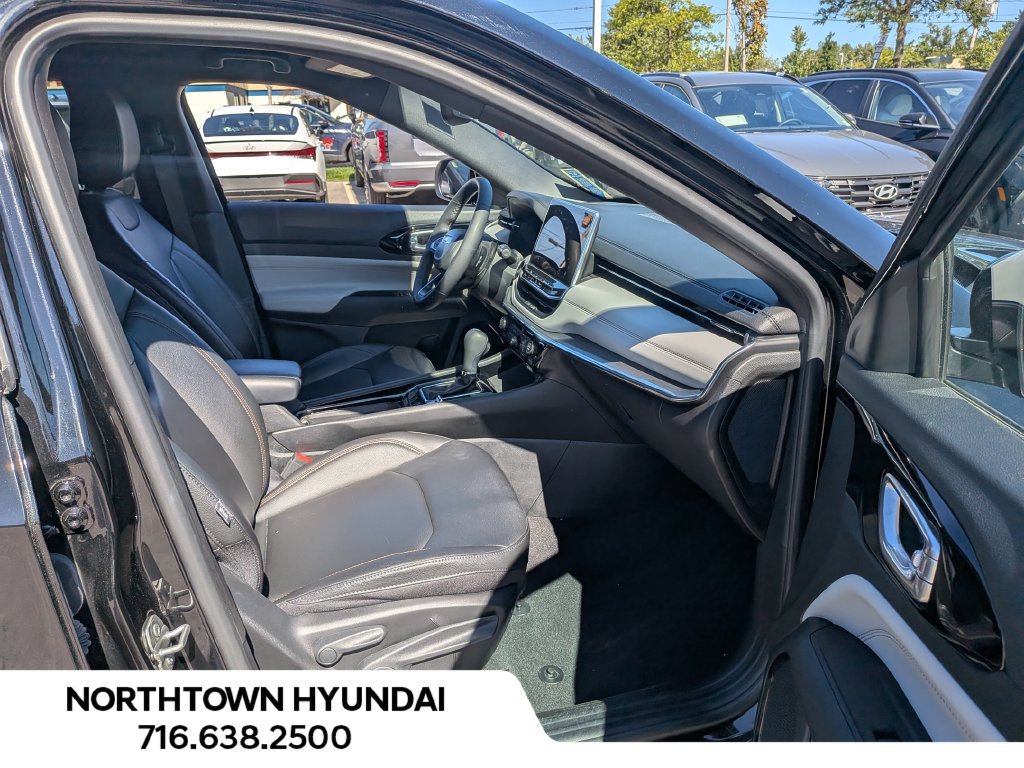 Used 2024 Jeep Compass Limited AWD/4WD image 33