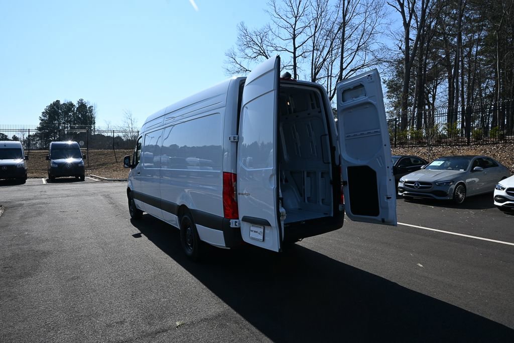 Used 2025 Mercedes-Benz Sprinter 2500 image 26