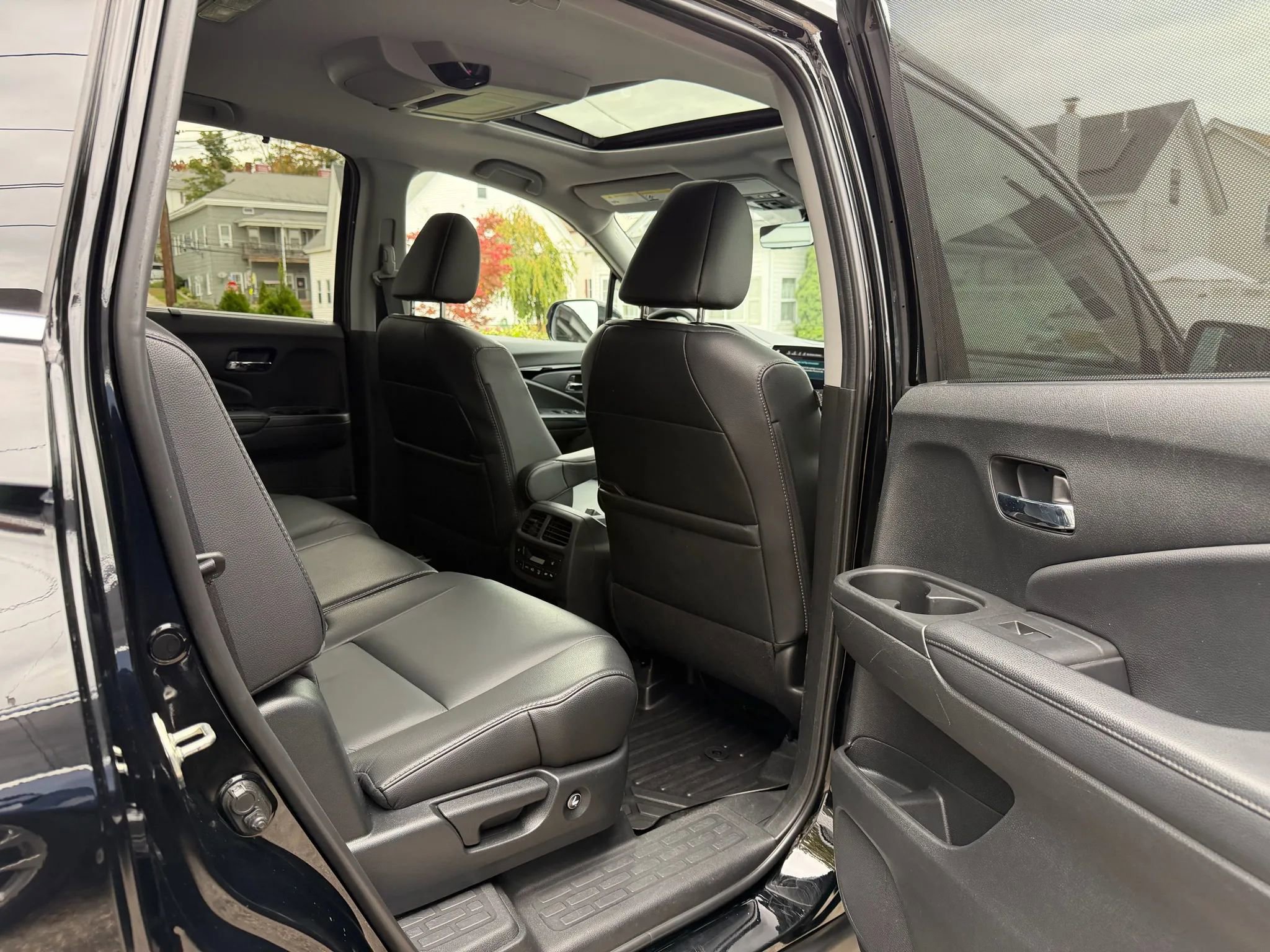 Used 2020 Honda Pilot Touring image 39