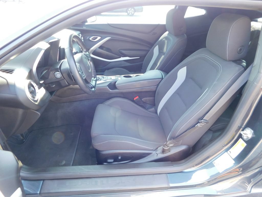 Used 2020 Chevrolet Camaro LT RWD image 12