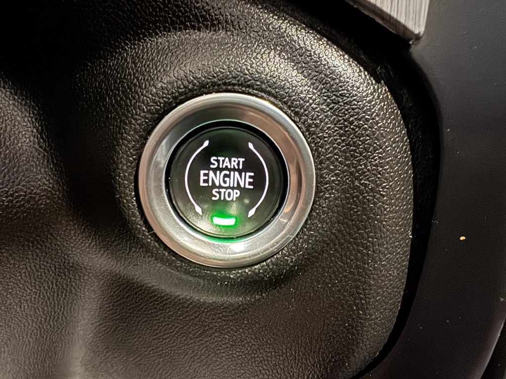 Used 2020 GMC Sierra 1500 Denali w/ Technology Package AWD/4WD image 37
