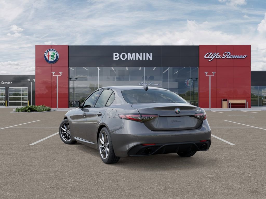 New 2025 Alfa Romeo Giulia image 3
