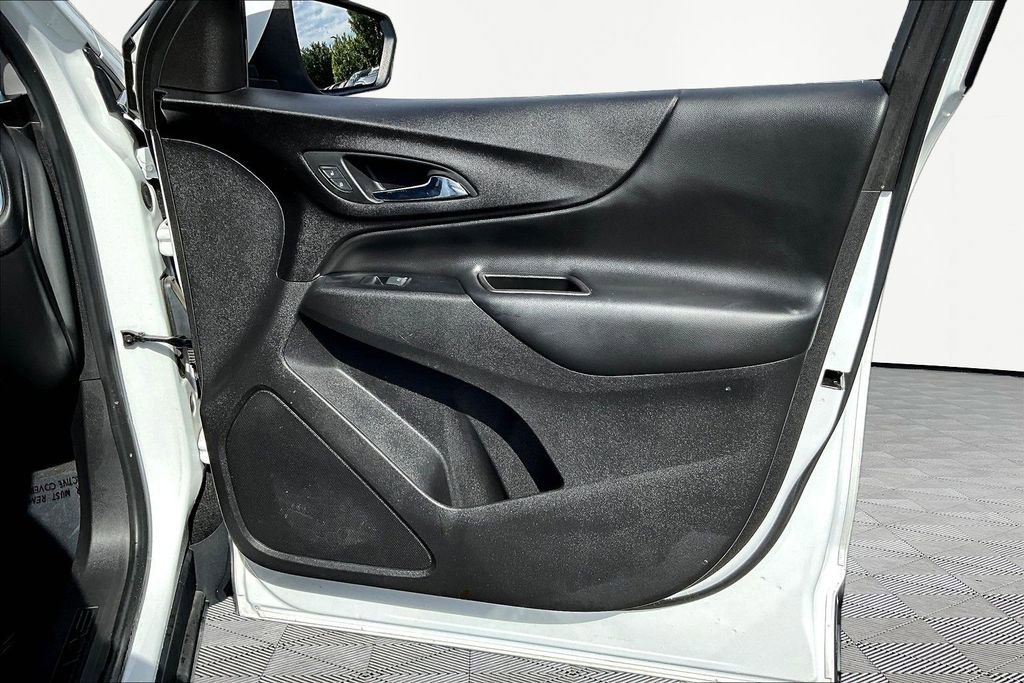 Used 2020 Chevrolet Equinox LT FWD image 27