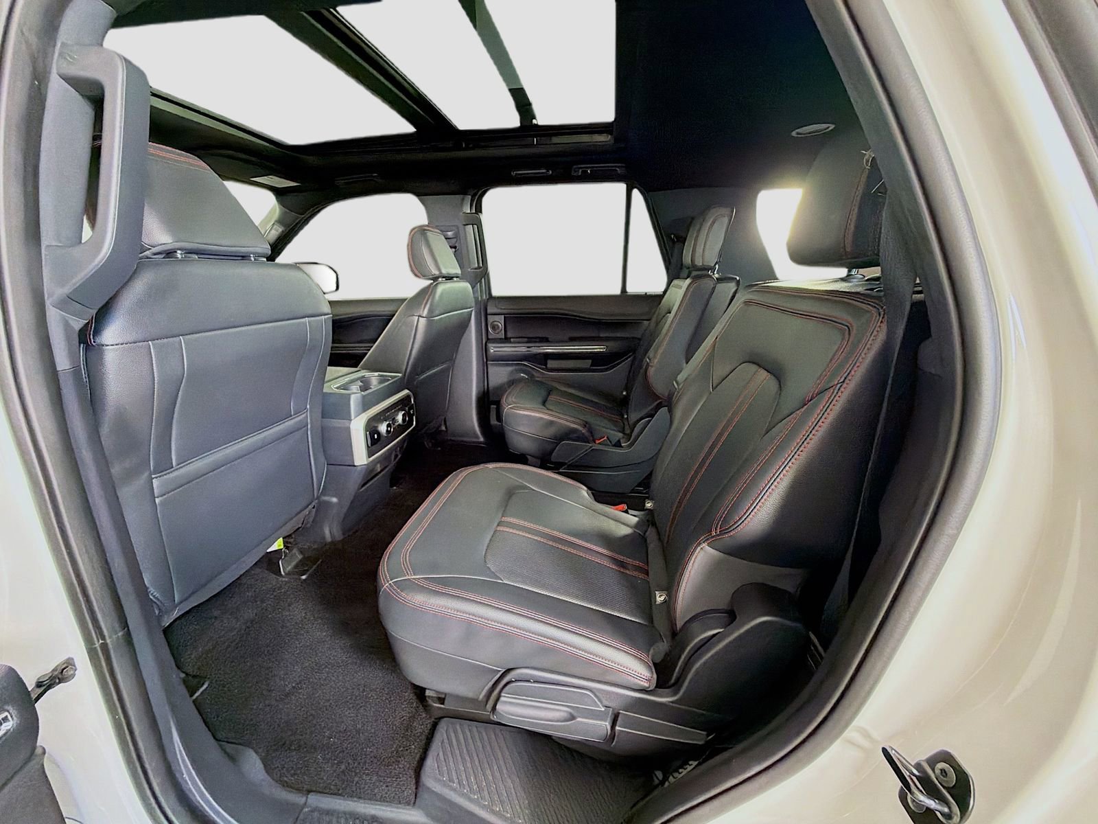 Used 2022 Ford Expedition Limited RWD image 27