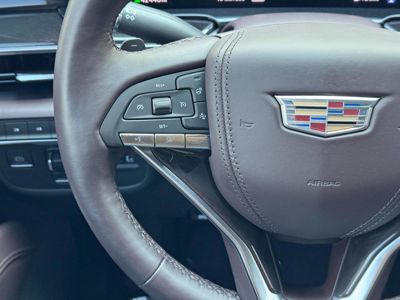 Used 2022 Cadillac Escalade Sport Platinum AWD/4WD image 23