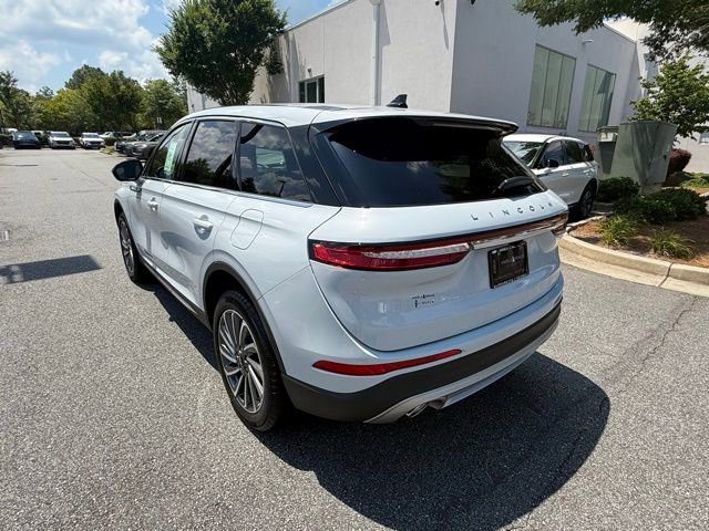 New 2025 Lincoln Corsair Reserve image 4