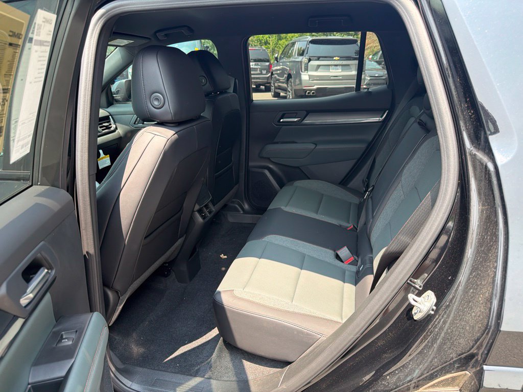 New 2026 GMC Terrain AT4 w/ Technology Package II AWD/4WD image 37