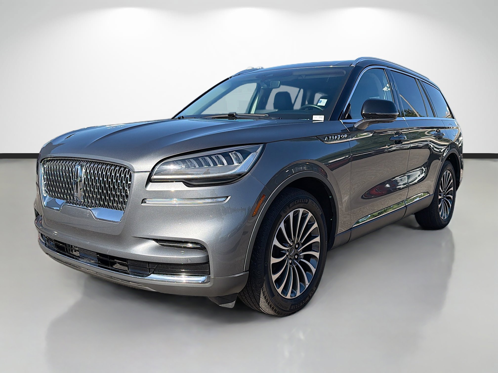 Used 2023 Lincoln Aviator Reserve AWD/4WD image 7