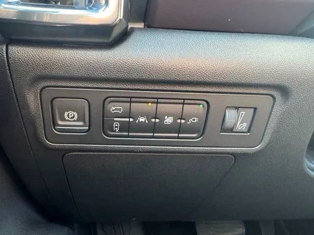 New 2026 GMC Hummer EV SUV w/ LPO, Illumination Package AWD/4WD image 20
