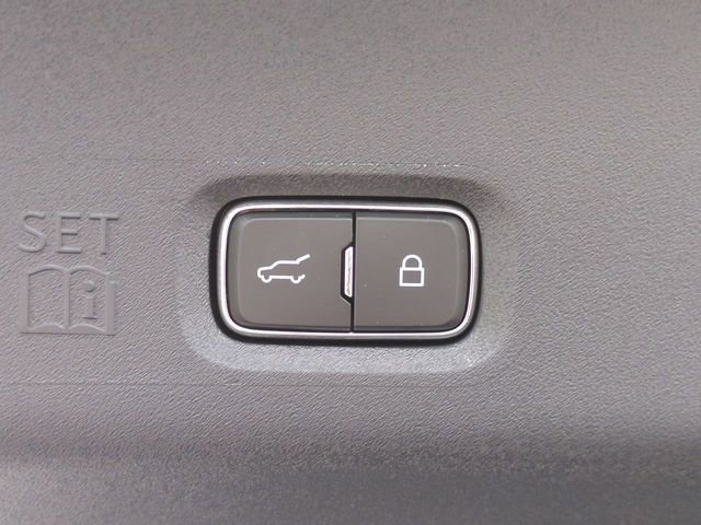 Used 2025 Ford Expedition Active image 14