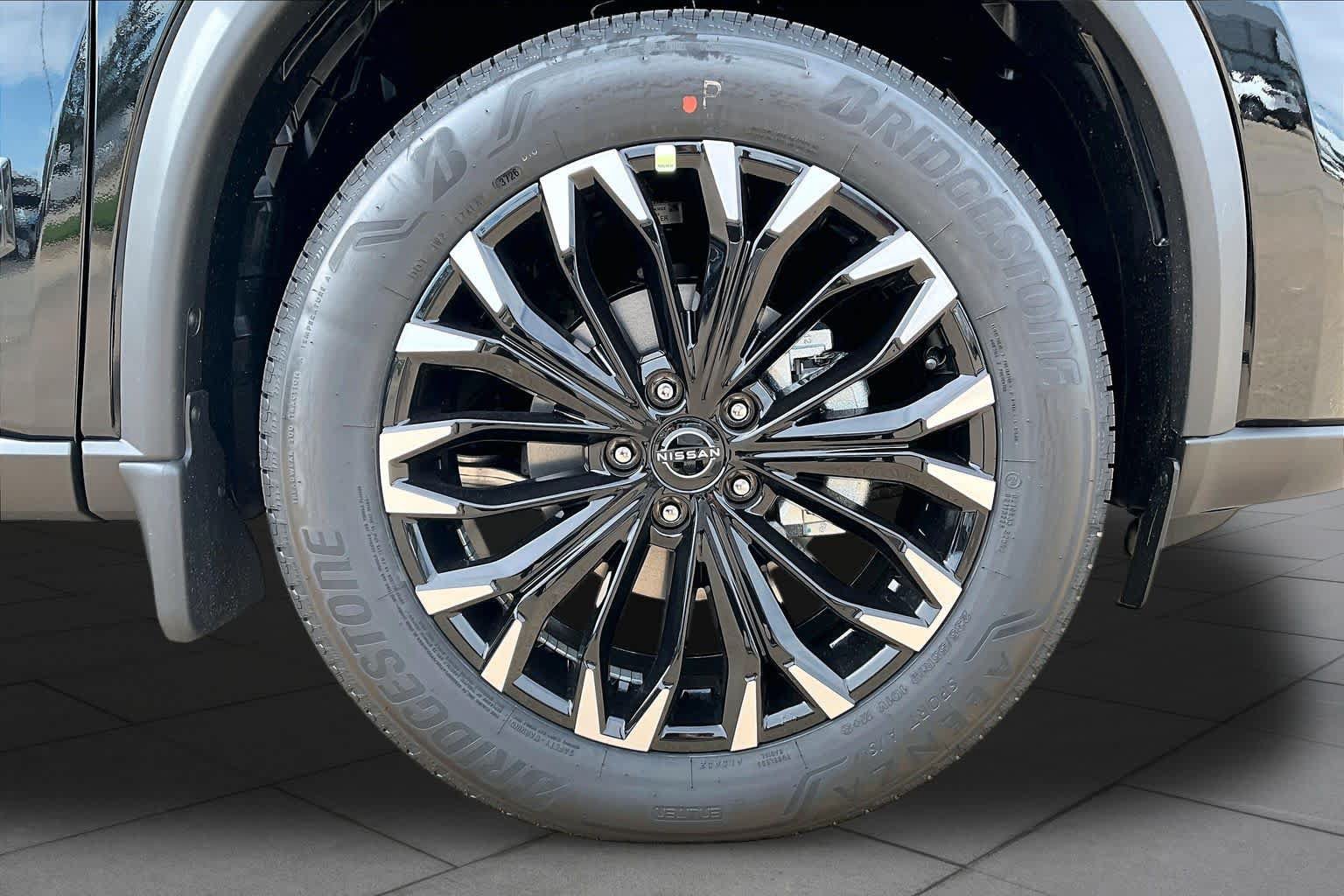 New 2027 Nissan Rogue Dark Armor FWD image 11