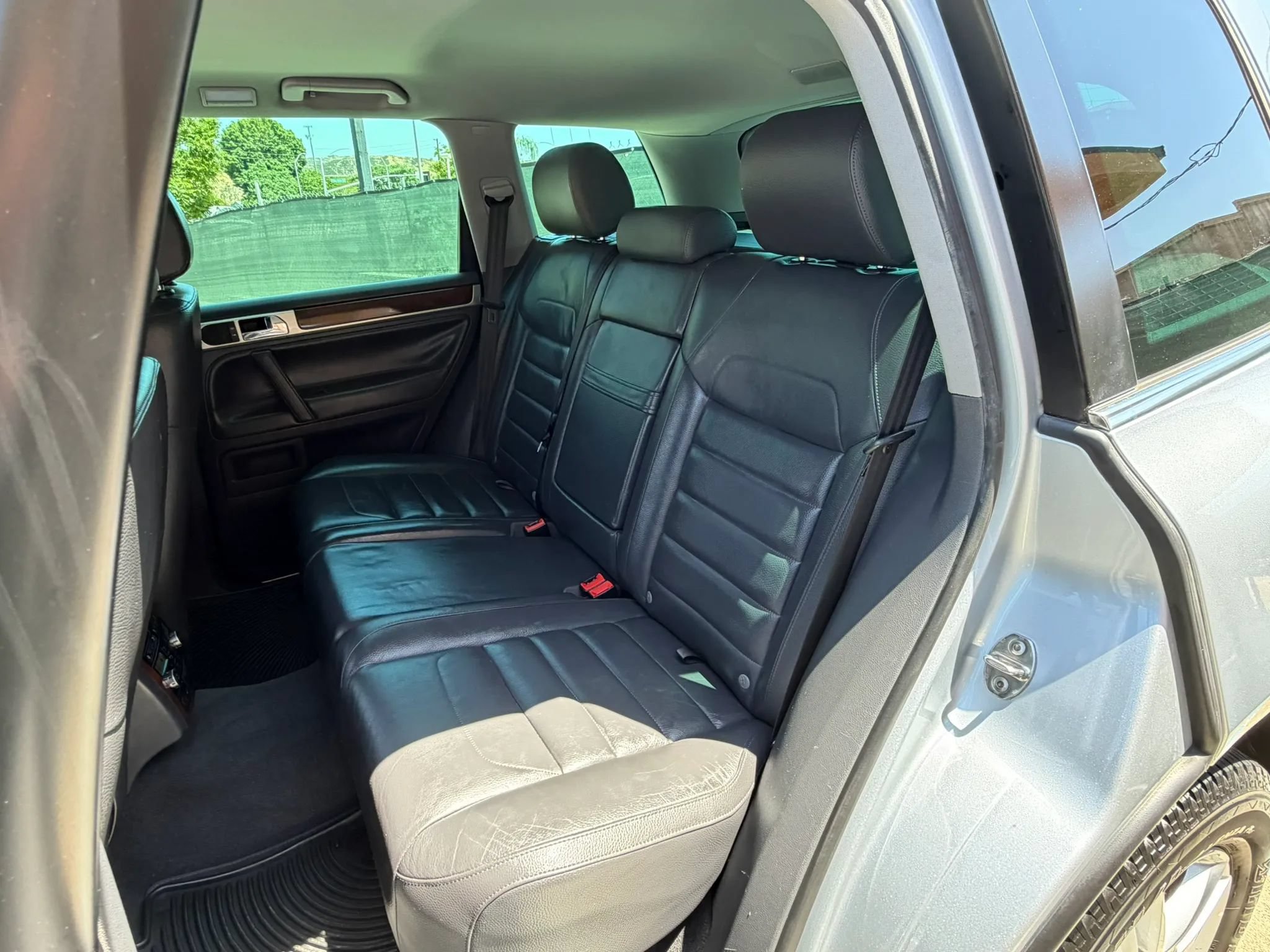 Used 2008 Volkswagen Touareg V6 AWD/4WD image 21