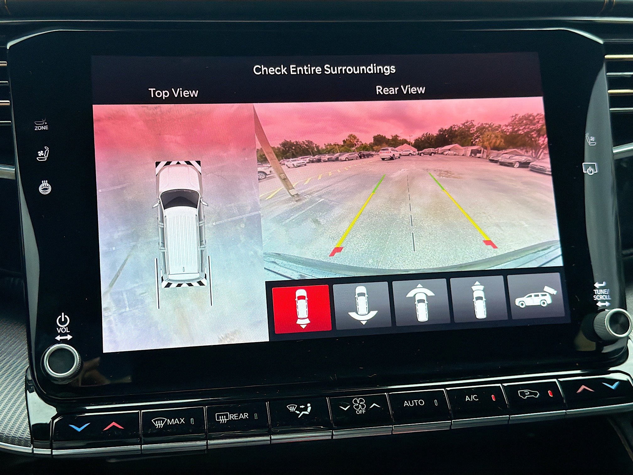 Used 2023 Jeep Grand Wagoneer Series III w/ Rear Seat Video Group 1 AWD/4WD image 33