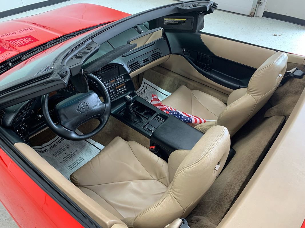 Used 1996 Chevrolet Corvette Convertible image 17