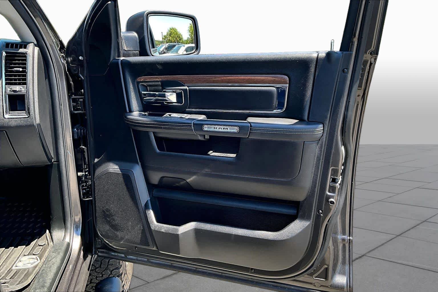 Used 2018 RAM 2500 Laramie w/ Sport Appearance Group AWD/4WD image 22