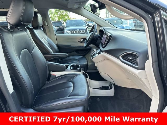 Certified 2023 Chrysler Pacifica Touring-L FWD image 10