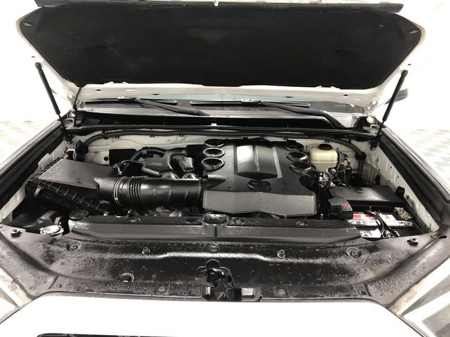 Used 2016 Toyota 4Runner SR5 image 23