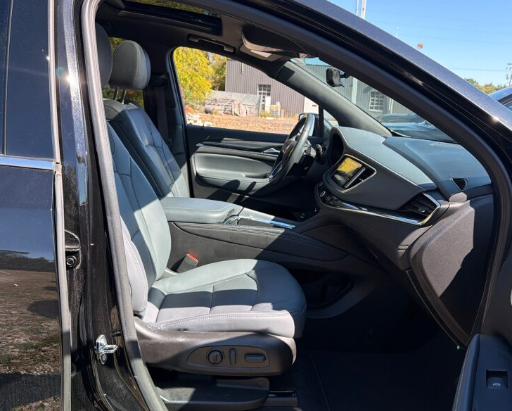 Certified 2023 Buick Enclave Essence w/ Experience Buick Package AWD/4WD image 8