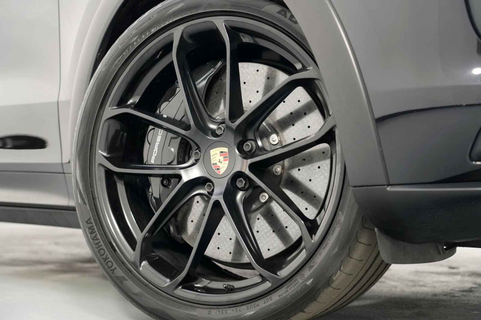 Used 2022 Porsche Cayenne Turbo S image 60