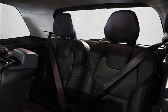 Used 2017 Volvo XC90 T6 Momentum w/ Vision Package image 25