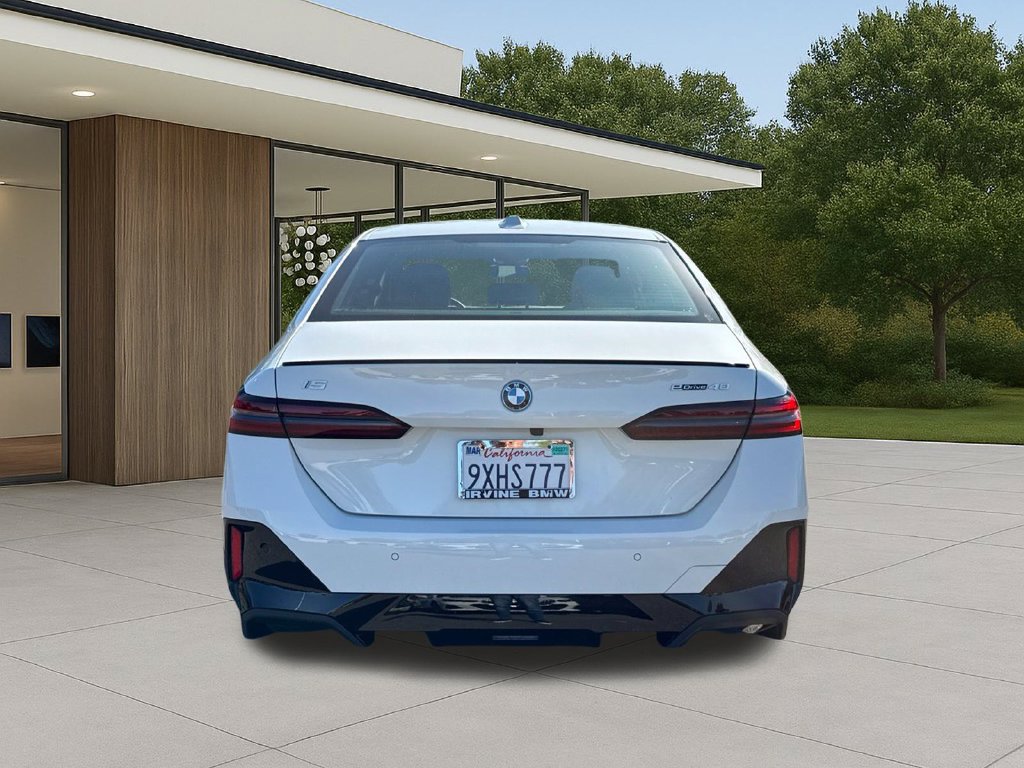 Used 2026 BMW i5 eDrive40 w/ M Sport Package RWD image 10