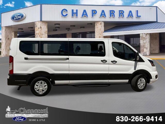Used 2025 Ford Transit 350 XLT RWD image 5