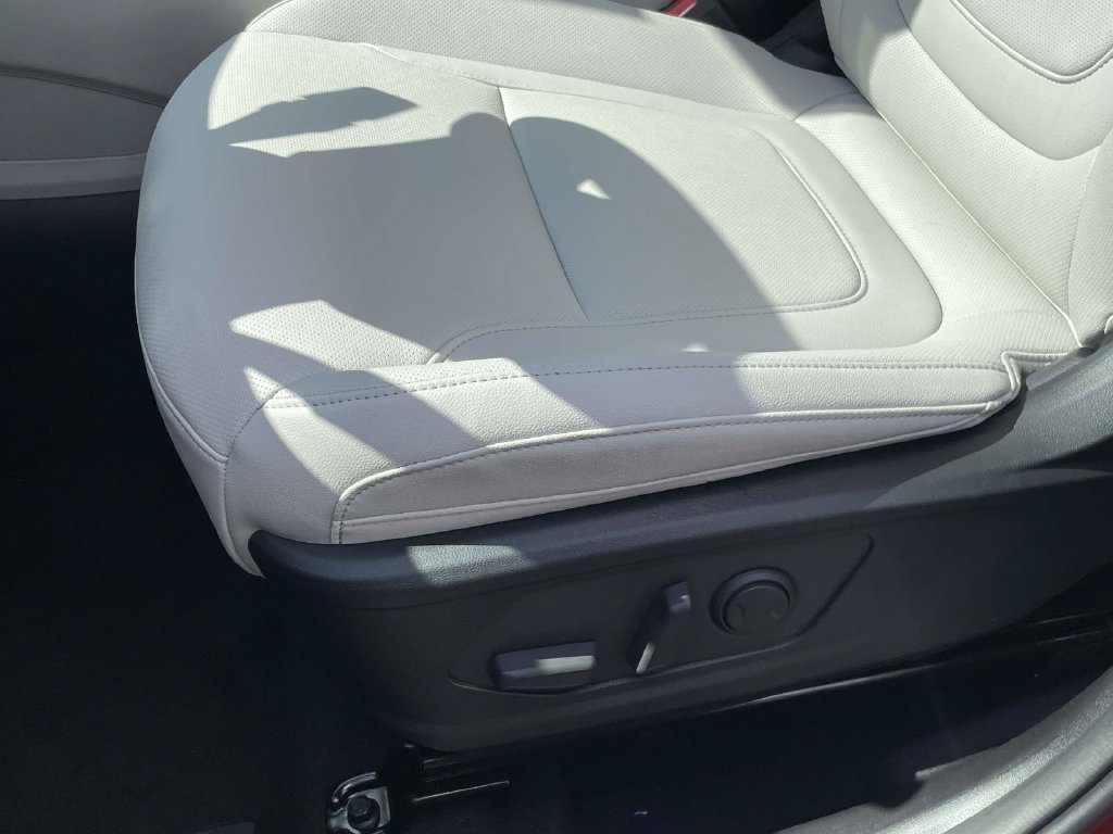 New 2026 Hyundai Tucson SEL Plus FWD image 16
