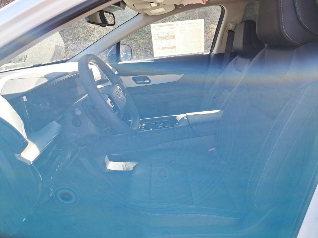 New 2025 Nissan Murano SL image 10