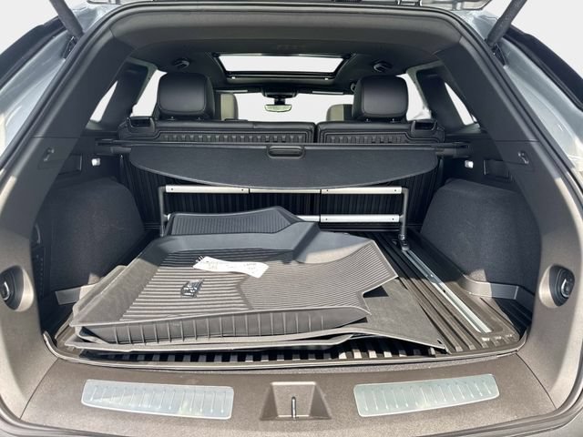 New 2026 Cadillac XT5 Premium Luxury w/ Driver Assist Package AWD/4WD image 5