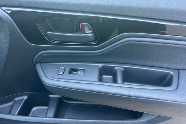 Used 2025 Honda Odyssey Touring image 21