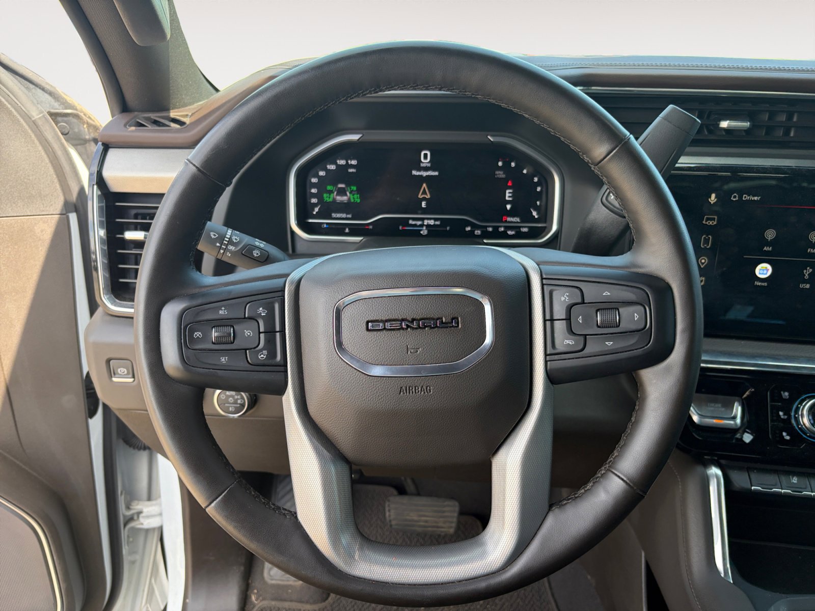 Used 2024 GMC Sierra 3500 Denali w/ Denali Reserve Package AWD/4WD image 12