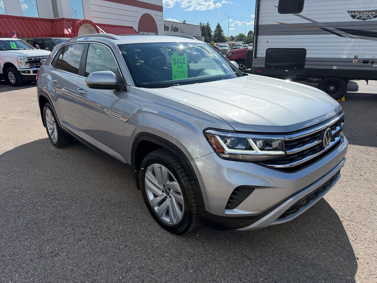 Used 2021 Volkswagen Atlas Cross Sport SEL AWD/4WD image 2