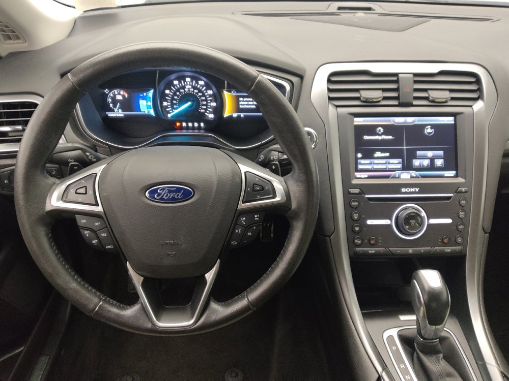 Used 2016 Ford Fusion Titanium AWD/4WD image 22