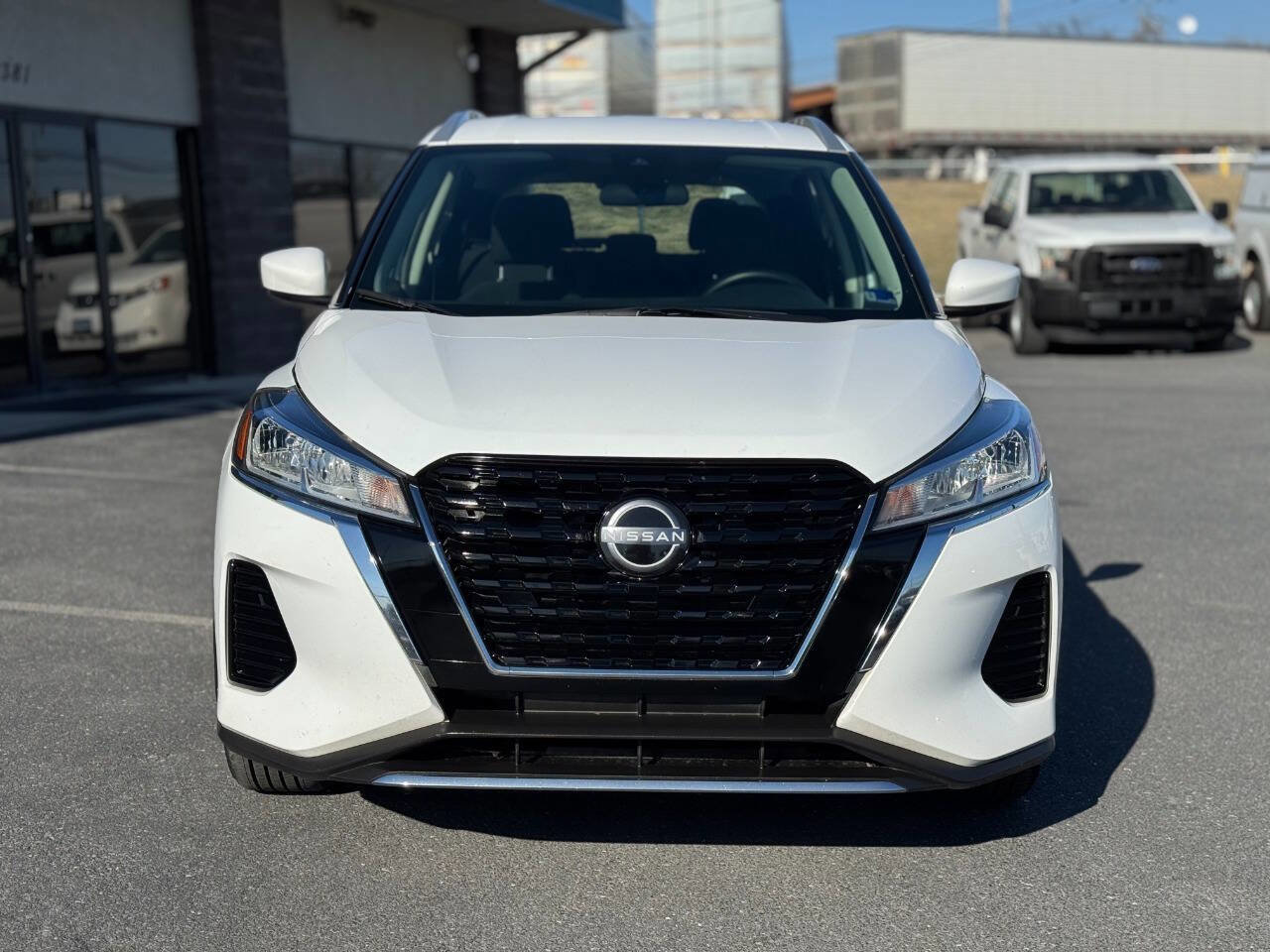 Used 2023 Nissan Kicks SV FWD image 35