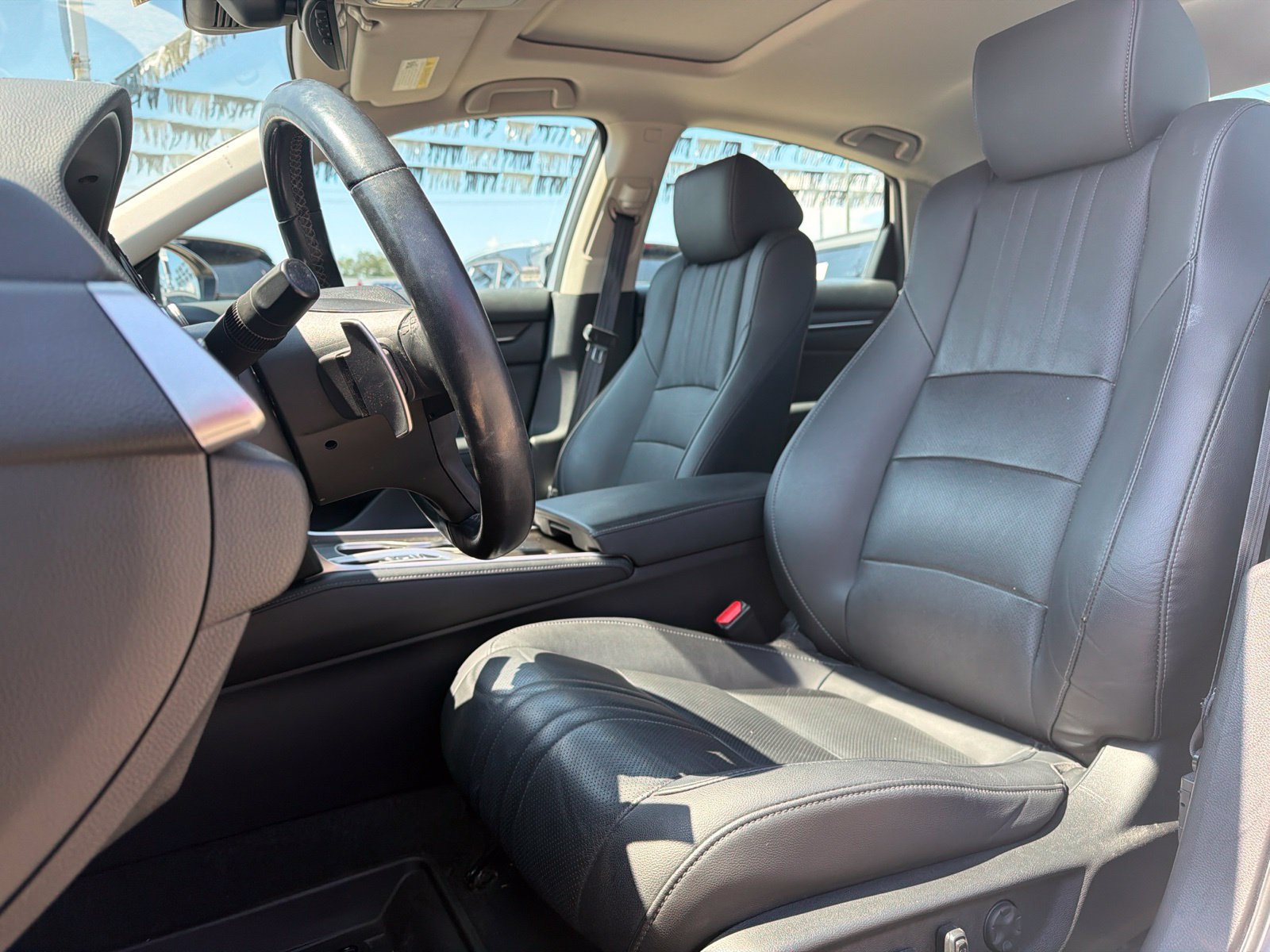 Used 2022 Honda Accord EX-L image 8