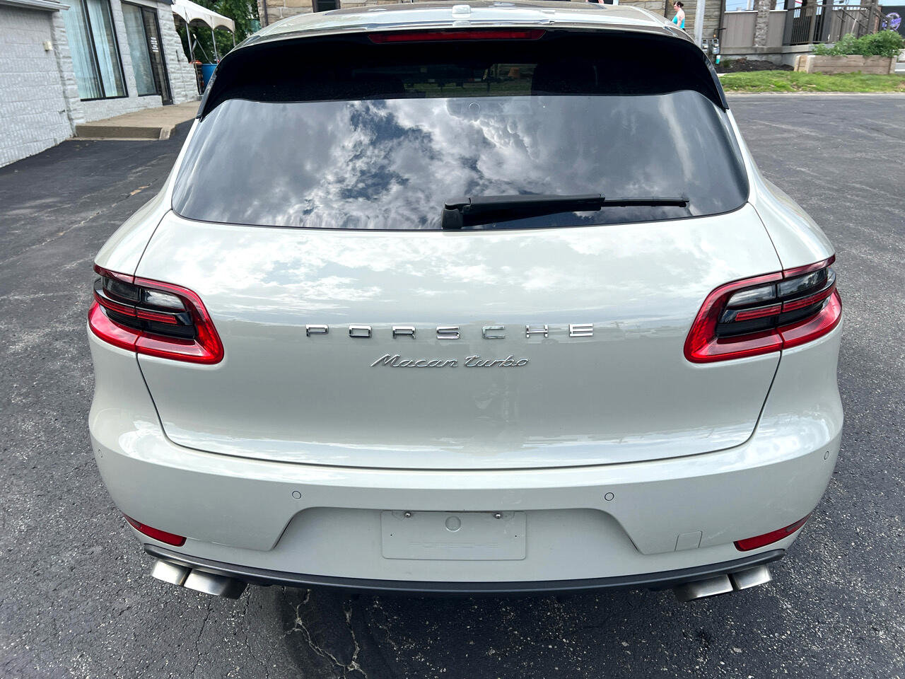 Used 2018 Porsche Macan Turbo image 6