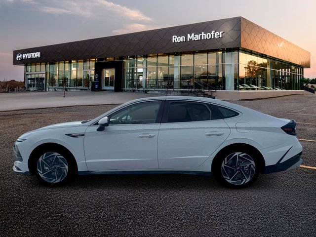 New 2026 Hyundai Sonata SEL FWD image 3