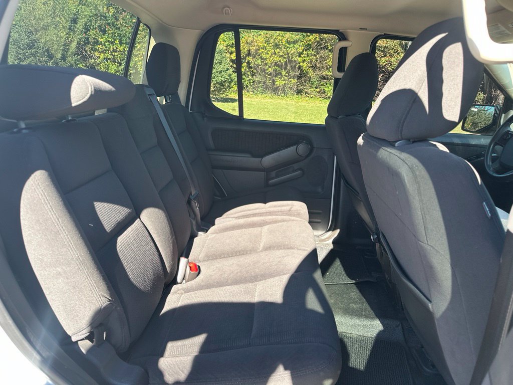 Used 2010 Ford Explorer Sport Trac XLT AWD/4WD image 19