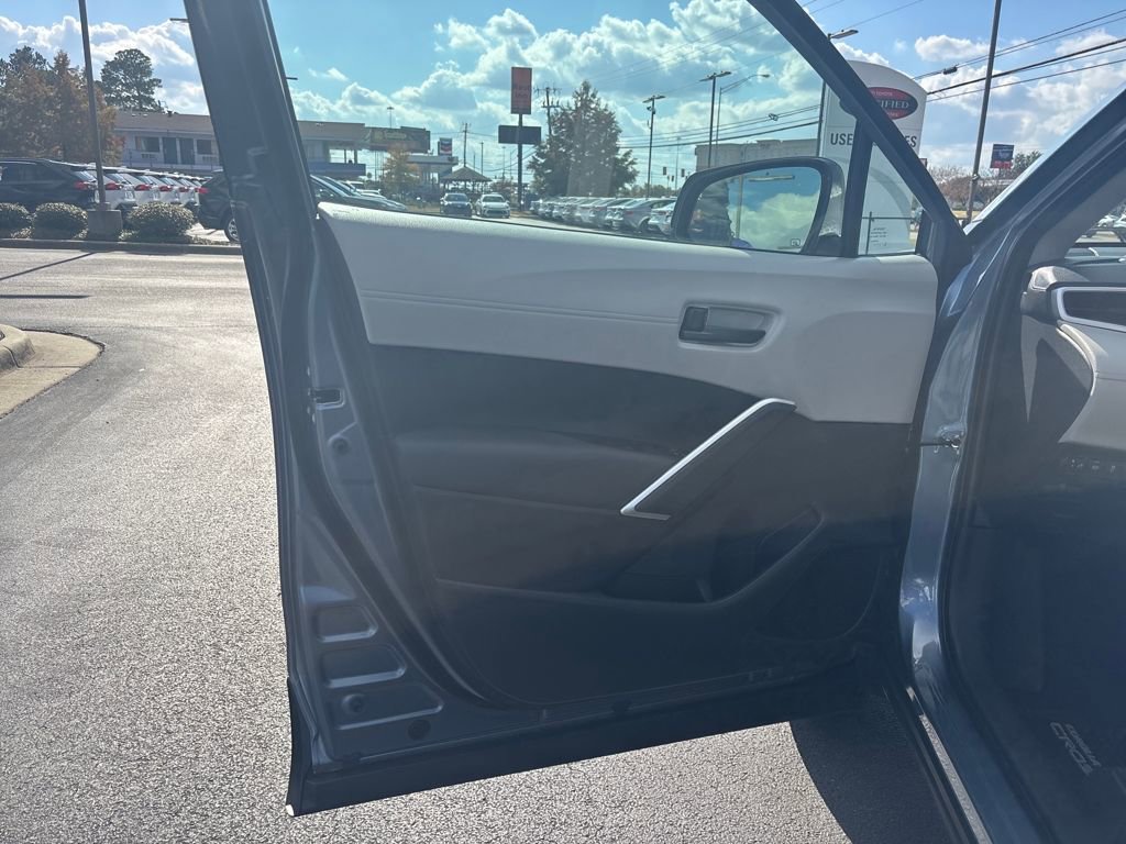 New 2026 Toyota Corolla Cross L image 10