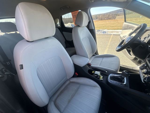 Used 2023 Hyundai Kona SEL image 29