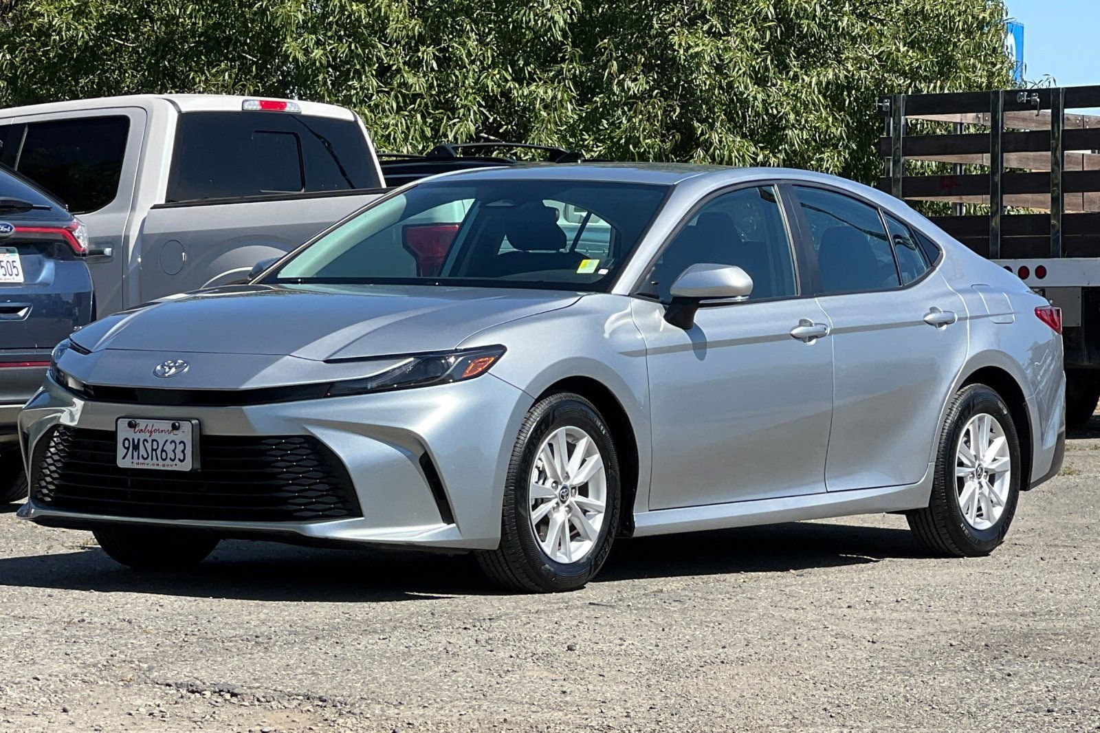 Used 2025 Toyota Camry LE FWD image 8