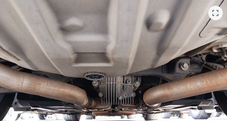 Used 2016 Dodge Challenger SRT image 6