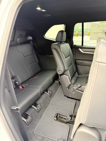 New 2026 GMC Acadia Elevation w/ Elevation Premium Package AWD/4WD image 67