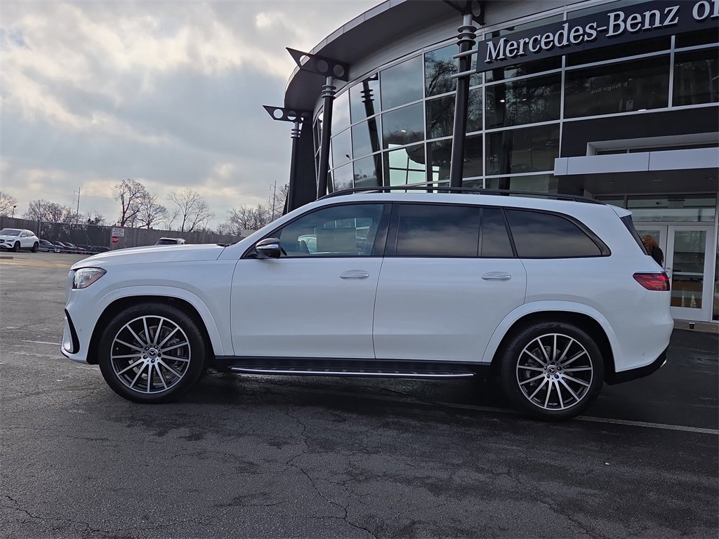 New 2026 Mercedes-Benz GLS 580 GLS 580 image 2