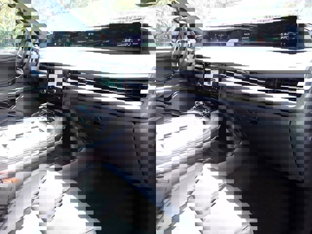 New 2025 Lincoln Navigator Reserve w/ Jet Appearance Package image 19